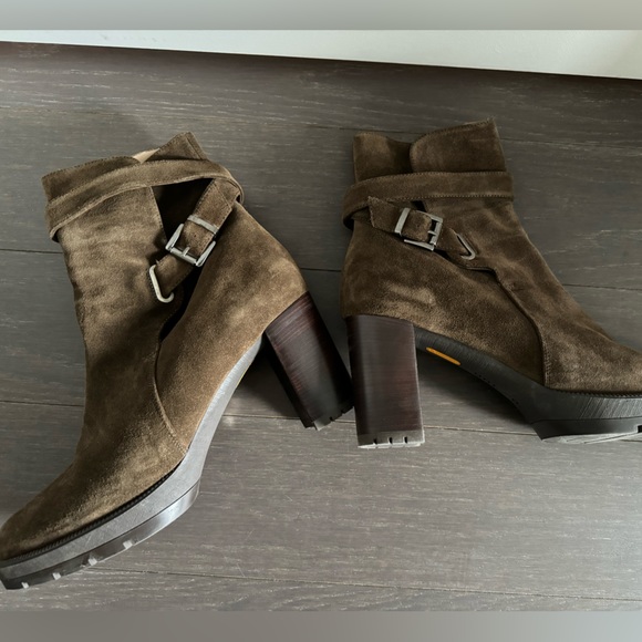 Unisa Boots - NEVER WORN - Picture 2 of 9